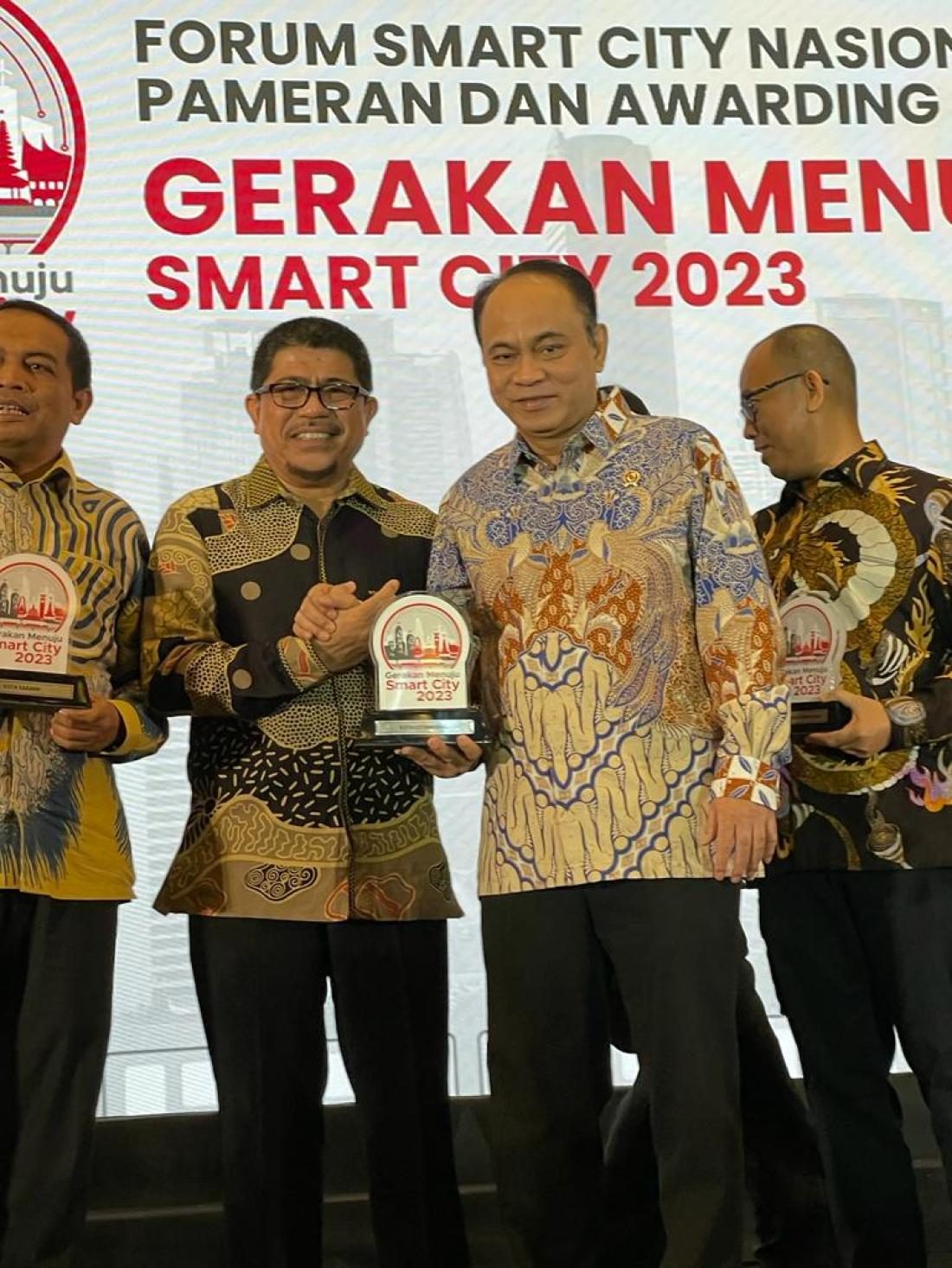 Kota Kotamobagu Menerima Penghargaan atas Keberhasilan Masuk dalam Program Gerakan Menuju Smart City Tahun 2023 